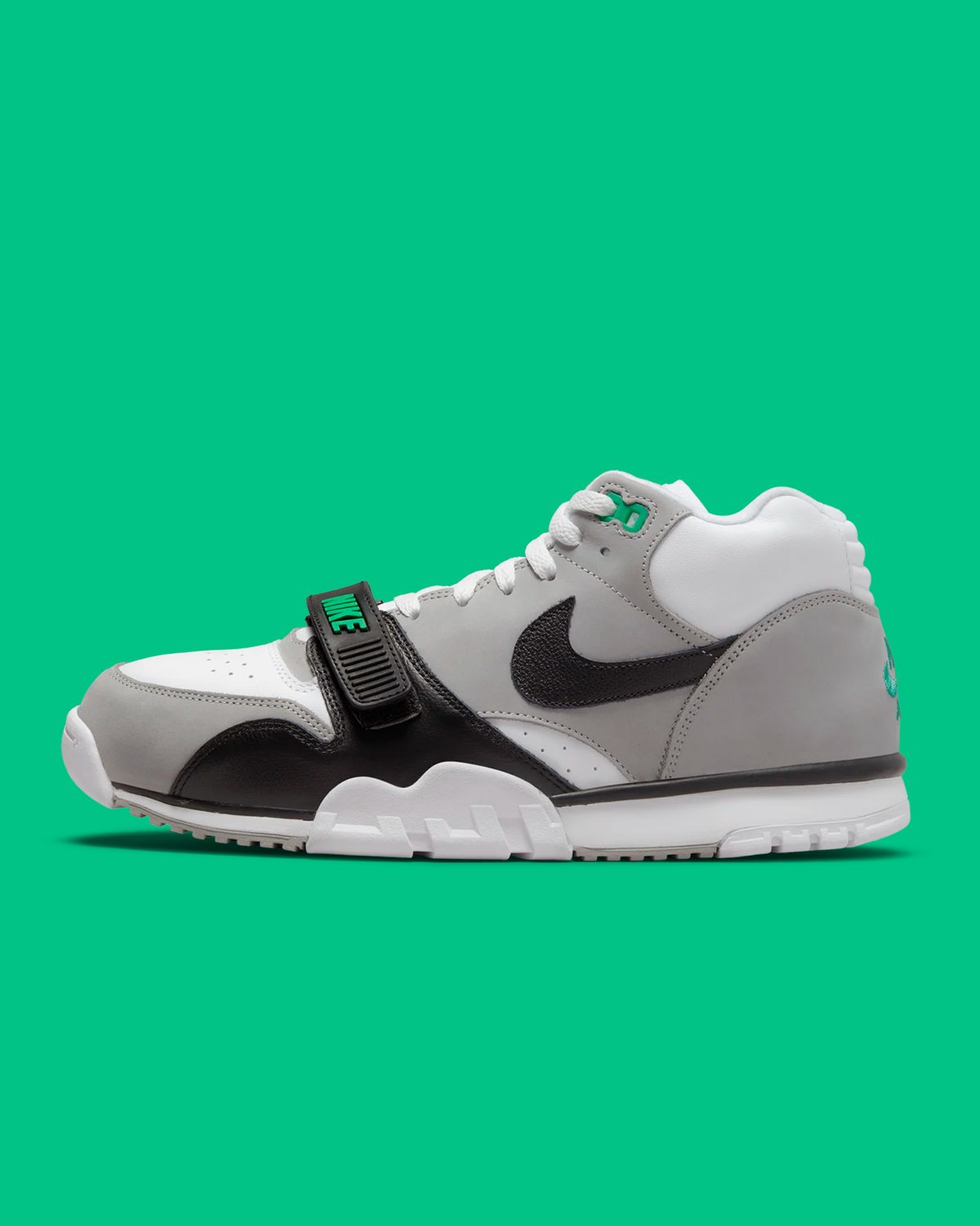 Nike.com on Twitter: "For total sports coverage. The Air Trainer 1 ' Chlorophyll' Available 10am ET 🇺🇸 https://t.co/Sw1qyKFA0O https://t.co/kv66S9IWkd" / Twitter
