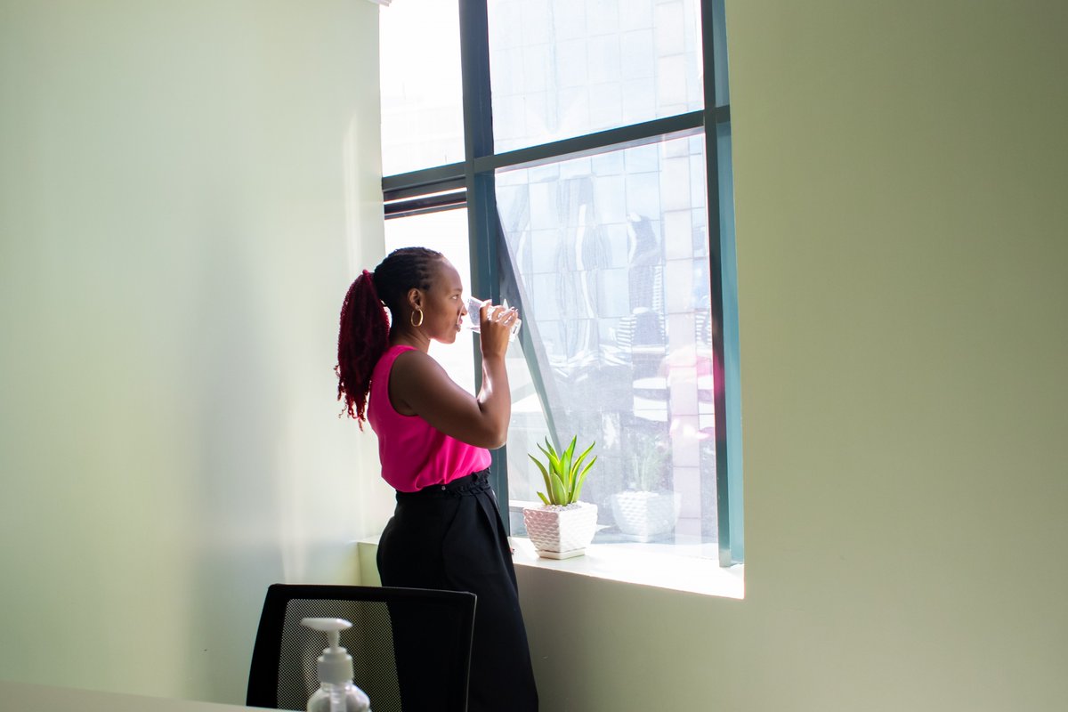 letiloioffices's tweet photo. Wind down your day by sipping on your favourite drink as you enjoy great views from our office.

#officesinnairobi #furnishedoffices #TGIF #workflows #servicedoffices https://t.co/lkJI4tezmA