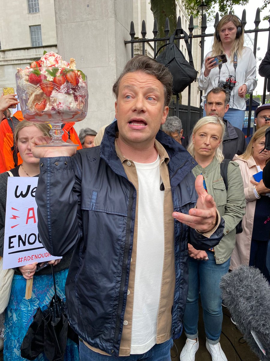 DiabetesUK's tweet photo. Today we headed to Downing Street to support @jamieoliver and @BiteBack2030 in calling for the Government to scrap plans to U-turn on their commitment to ban #JunkFood advertising. (1/3) #AdEnough #EtonMess https://t.co/c8Z7Go2lSE