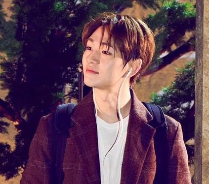 myleejinki's tweet photo. 2021                        2022 https://t.co/2cgoYY94IL