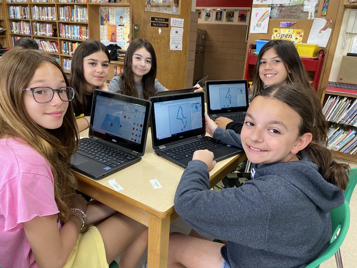 MrsCocozzaReads's tweet image. #giveahoot for fifth grade students beginning some 3D printing fun! @tinkercad @AllisonBanhazl @WaverlyParkElem