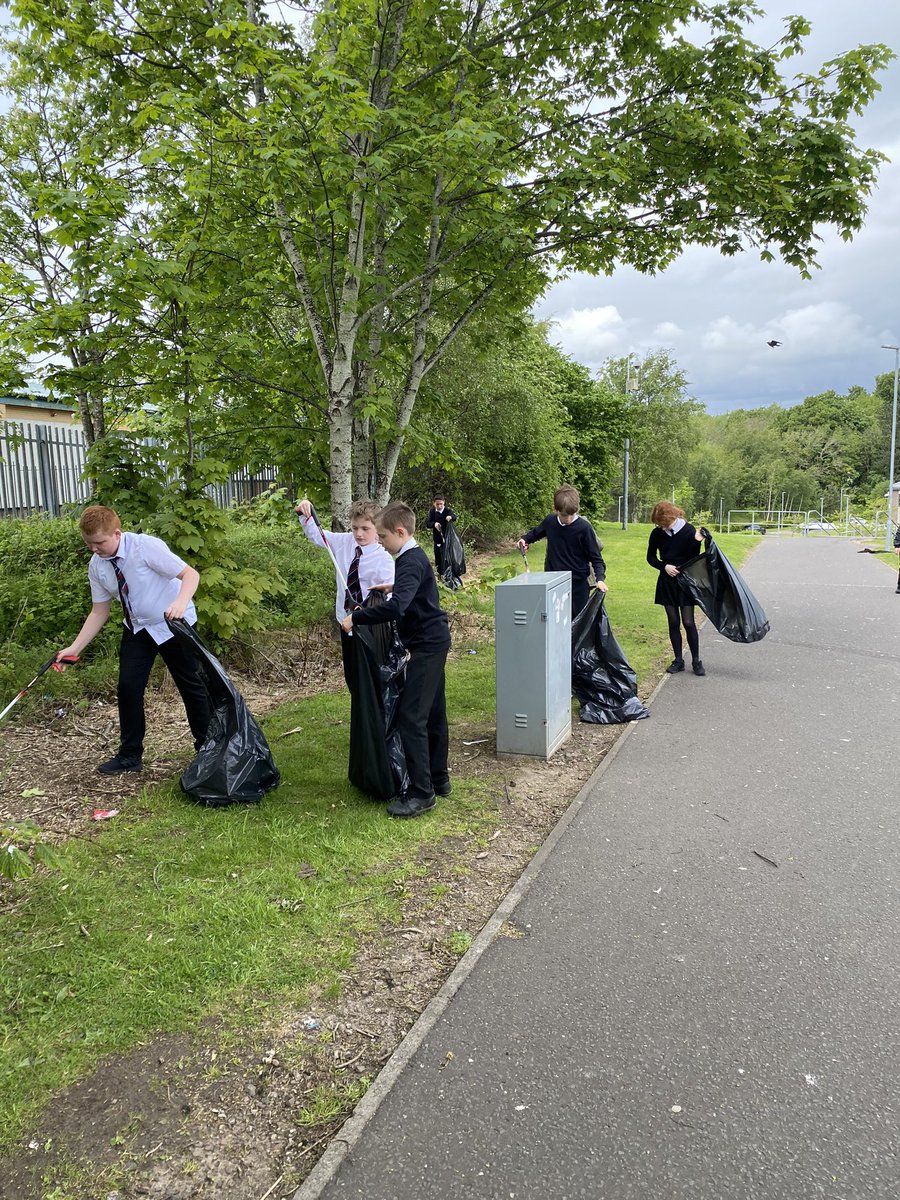 Gleniffer Eco Committee members did a great job today cleaning up our school grounds and surrounding area-well done guys! #GlenifferGoesGreen