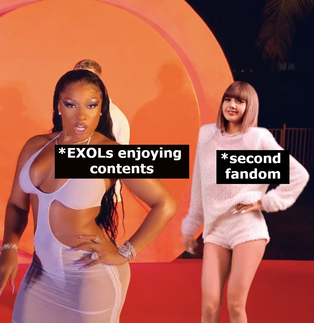 erideul_exo's tweet photo. EXO and EXOLs be minding their own business but then second fandom comes to ruin the moment🥴🥴 https://t.co/E7Jjewfzsr
