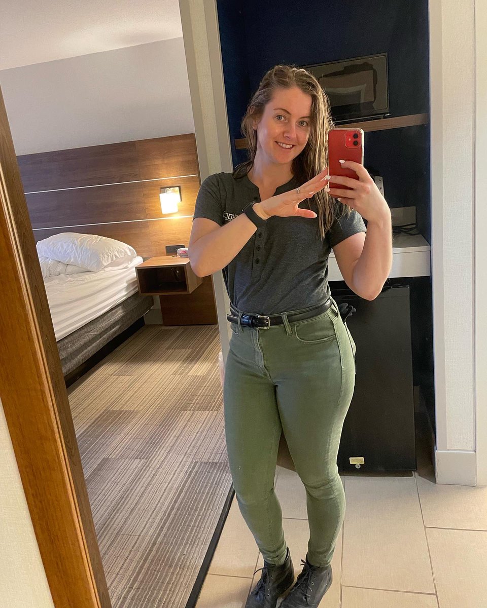 📍Hey traveling #EHS Pros! I got my steel toes on, my sunscreen on & I'm ready to go on site!

📍Where was the last place you went for work & where are you headed next?

•
•
•
#safetyfirst #safetycareer #safetymanagers #safety #safetytips #safetypro #safetyprofessionals #osha