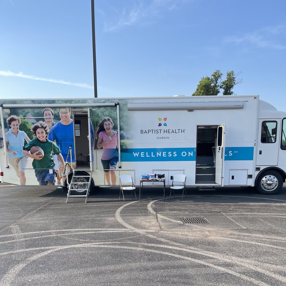 BapHealthHardin's tweet photo. Today, Baptist Health Hardin is at Creekside Elementary for Career Day sharing all the great healthcare related career opportunities available. #HealthcareHeroes https://t.co/3h4gyIGBbF
