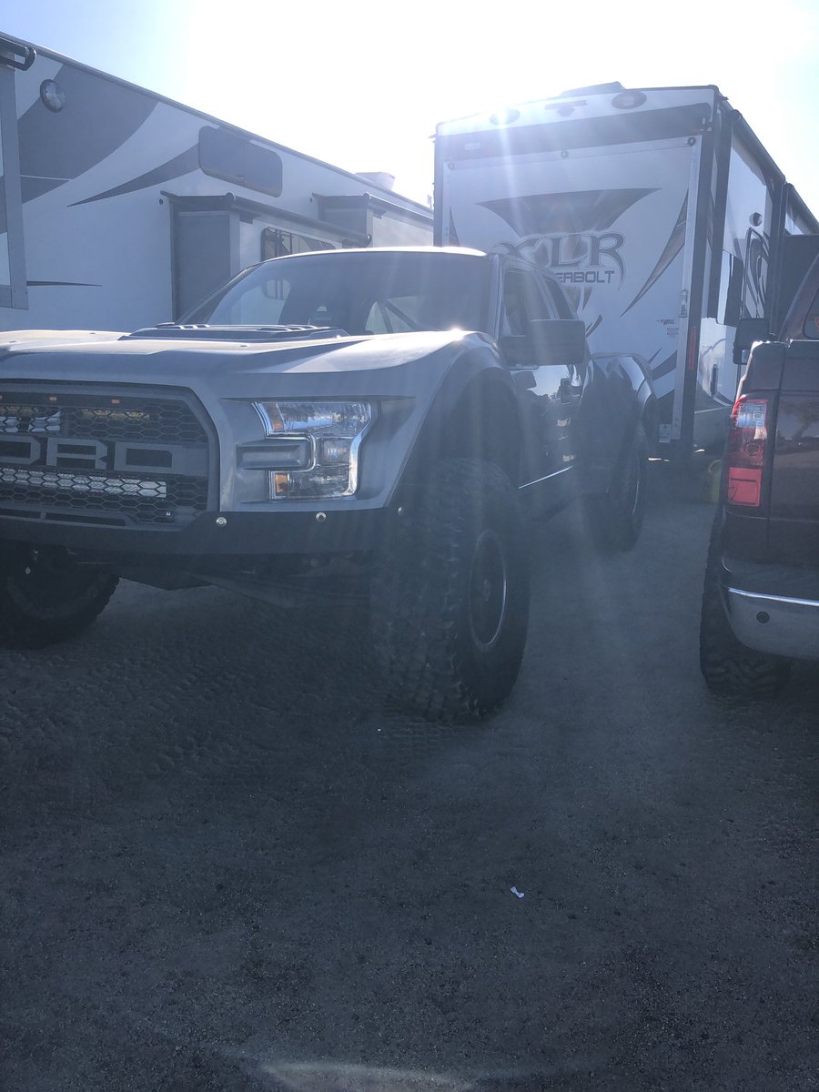 NagerMarcos's tweet photo. Ain’t no regular f150 https://t.co/2OvMUTFdPK