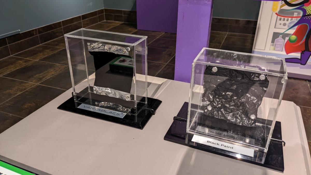 gatechengineers's tweet photo. When Cartersville's @tellusmuseum wanted a new exhibit about materials, they turned to our School of Materials Science and Engineering. Professor Mark Losego helped design the interactive exhibit that includes shape memory alloys &amp; transparent concrete
https://t.co/IRS1yJQ1kV https://t.co/HwmibS8jX8