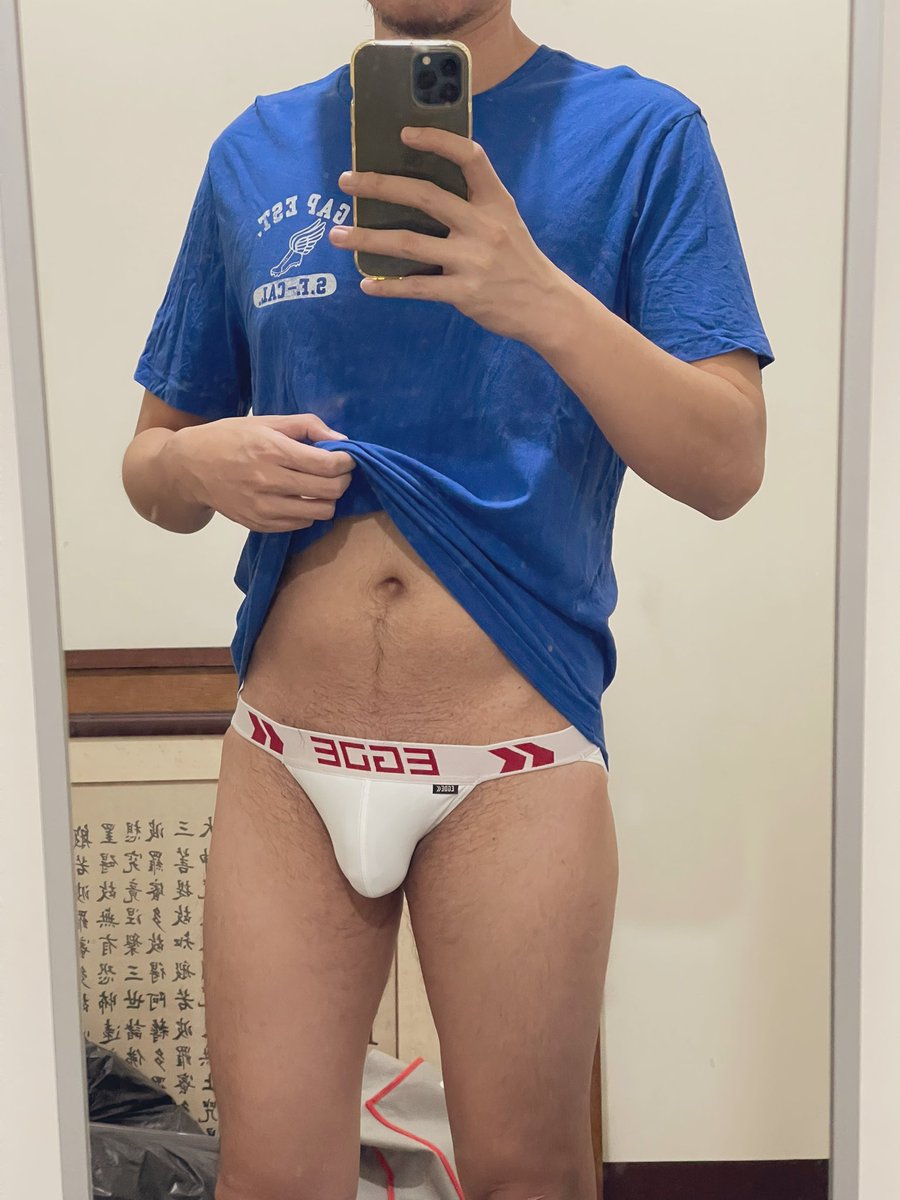 undies0's tweet photo. 胖子久久的更新🥲
確診隔離完 內褲已經覺得緊了（牽拖 https://t.co/6uFgQVl53Z