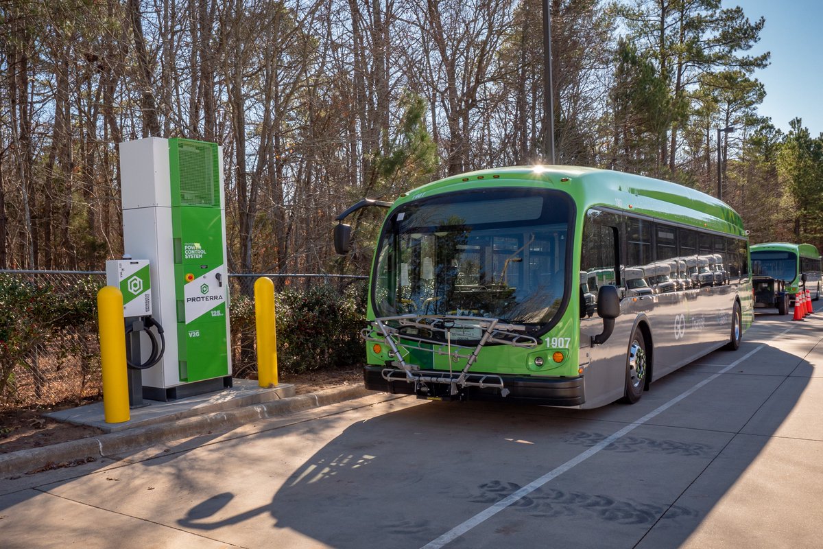 GoTriangle's tweet photo. GoTriangle, with the @FREEDMerc at @NCState expects to gain a new electric bus-charging station through a US Department of Energy (@ENERGY) funded project. The first two years will involve design, testing &amp; assembly, &amp; preparation for installation is anticipated in year three. https://t.co/JRErvzBr9J