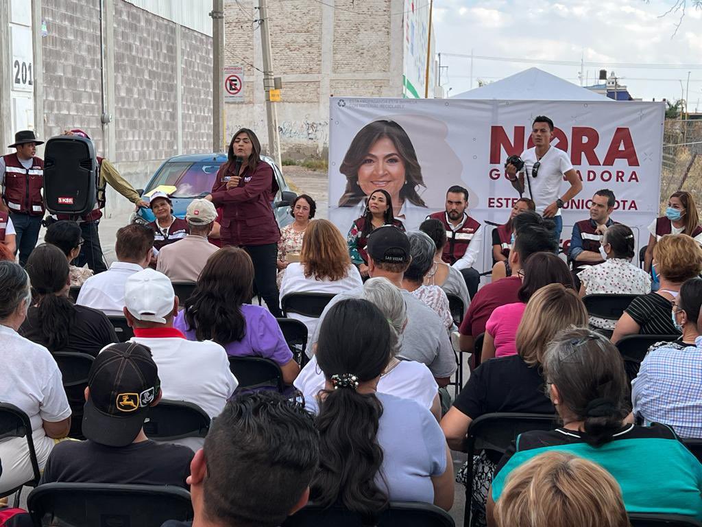 #MaestrosConClaudia tweet media