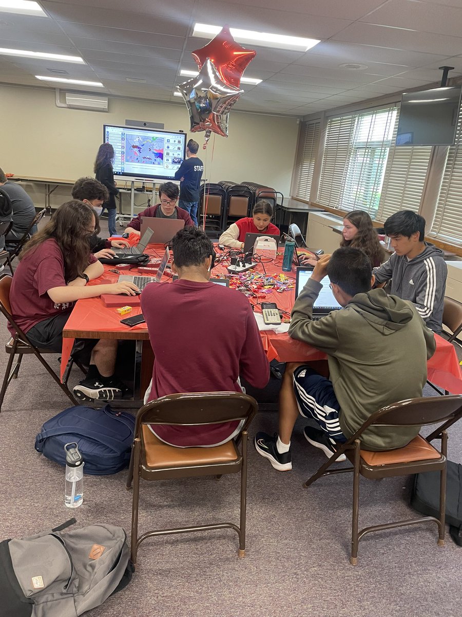 dcaliendo529's tweet image. Calhoun Code Crackers, Mepham Coding Pirates, and Coding Cougars are hacking the day away #codeconquest #kidoyo