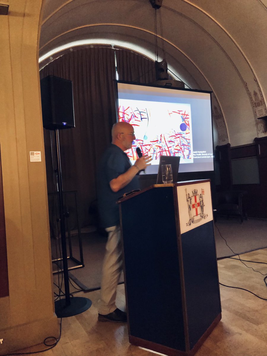 DanteRotterdam's tweet photo. Boeiende lezing over de #Biennale in #Venetië door @PeterThissen in de #societeit van @KRZVDeMaas! https://t.co/psmwWGcjOC
