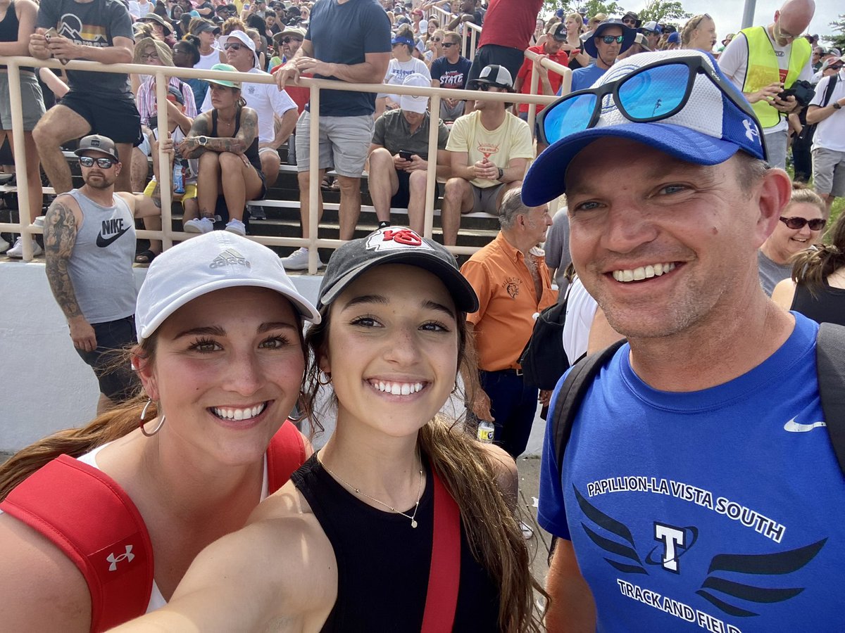southtitantrack's tweet photo. After 2 long days we finished the state meet in 11th place, with 8 medals and 27 points.

We love the state meet because we get to celebrate our current stars, inspire the future of our program, and reunite with our Titan T&amp;F family!

Well done, Titans! As always, it was a blast! https://t.co/UeN5xX2Xup