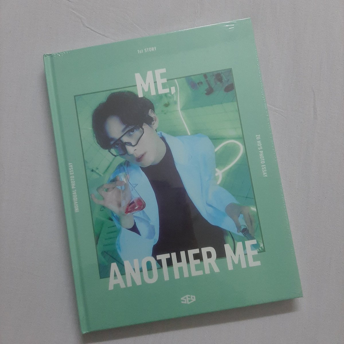 imdadabae's tweet photo. Ahhhhhkkk! 😍😍 finally my baby lion is home... ang gandaaa talaga ng color. Thank you so much @FNC_BLVDPH for the safe packaging. God bless! #SF9 #Zuho https://t.co/ZjHbkOyFT7