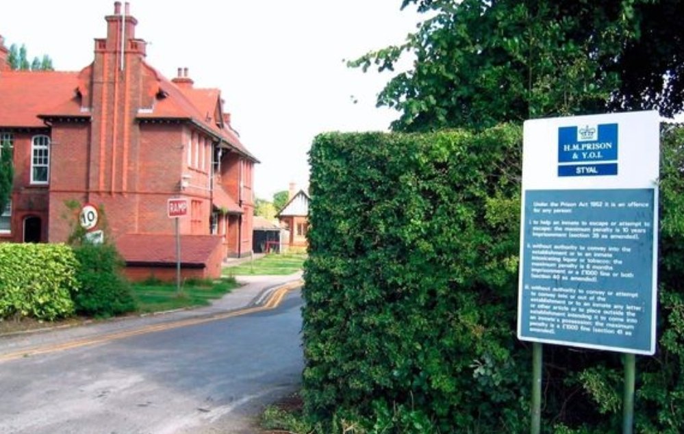 Great day in HMP Syal interviewing women for employment opportunities on day release.  Its so important that women in custody get given a second chance. I'm thrilled that our latest recruits will be starting their Timpson careers very soon.
#Timpson #SecondChances <a href="/JamesTCobbler/">James Timpson</a>