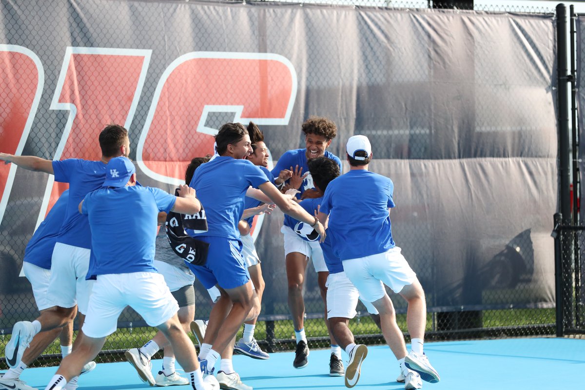 UKMensTennis's tweet photo. This. Team. 🤩

#NCAATournament x #UKRising https://t.co/SvmZ9taEiA