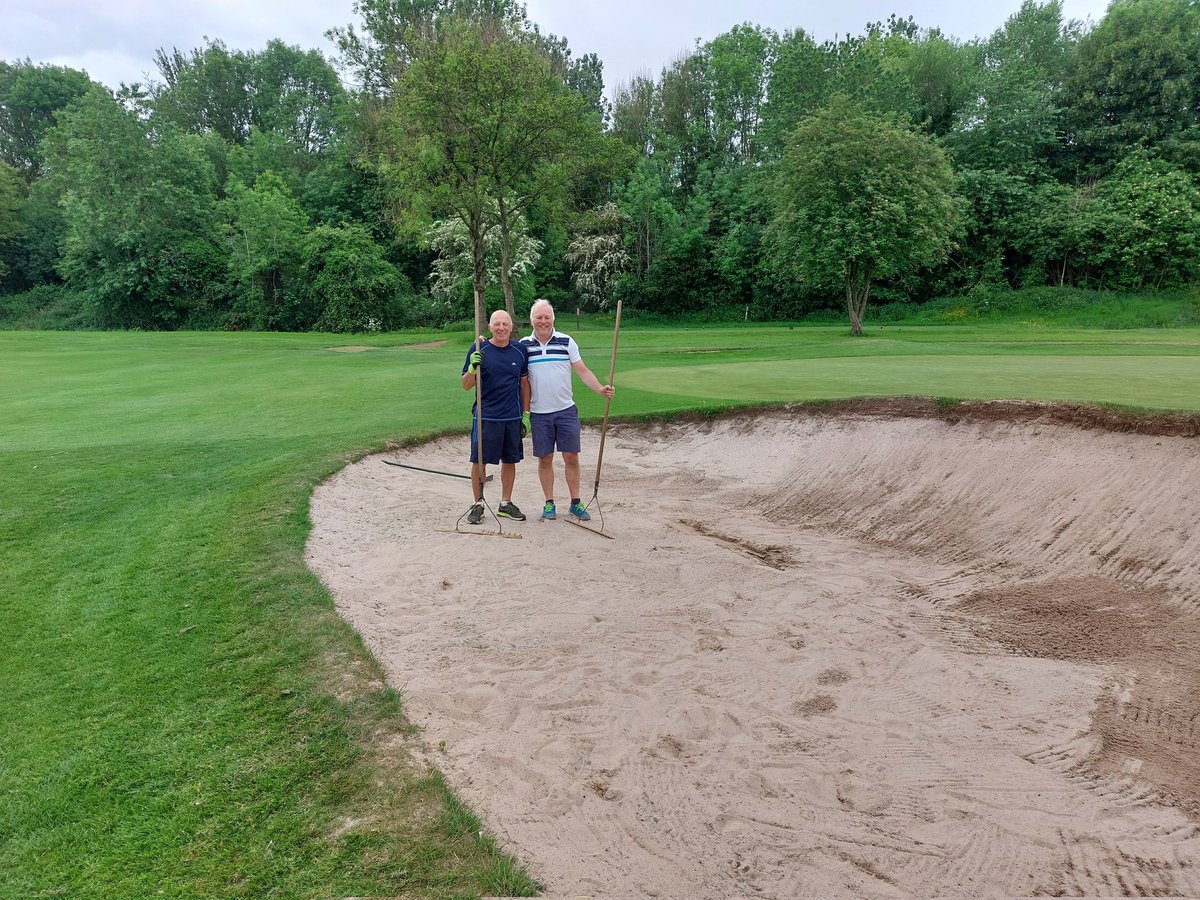 ChorltonGreens's tweet photo. A massive thank you to the volunteers who really helped us out today with a mix of divotting and bunker maintenance. Cracking job! #teamchorlton #golfmates https://t.co/Z833GZxiMu