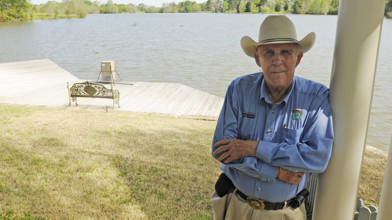 OKFishingYT's tweet photo. I have some sad news. Last Sunday, Ray Scott, founder of #bassmaster. passed away. Obviously, he is one of the biggest icons and pioneers in professional bass fishing. Thank you for all you have done and rest in peace man!
#fishing #rayscott https://t.co/VfQDeQK9JY