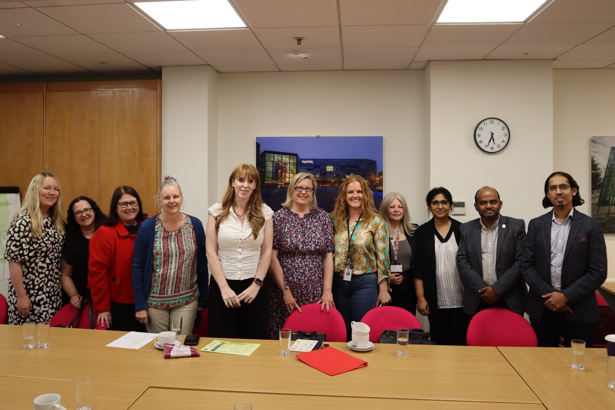 rach_hopkins's tweet photo. @AngelaRayner and I were so impressed by the excellent work of @LevelTrust and other local charities.

It was shocking to hear how they were impacted by cuts even before the #CostOfLivingCrisis. It brought home just how much we need a Labour Government to change lives. https://t.co/YoqzYbURr4