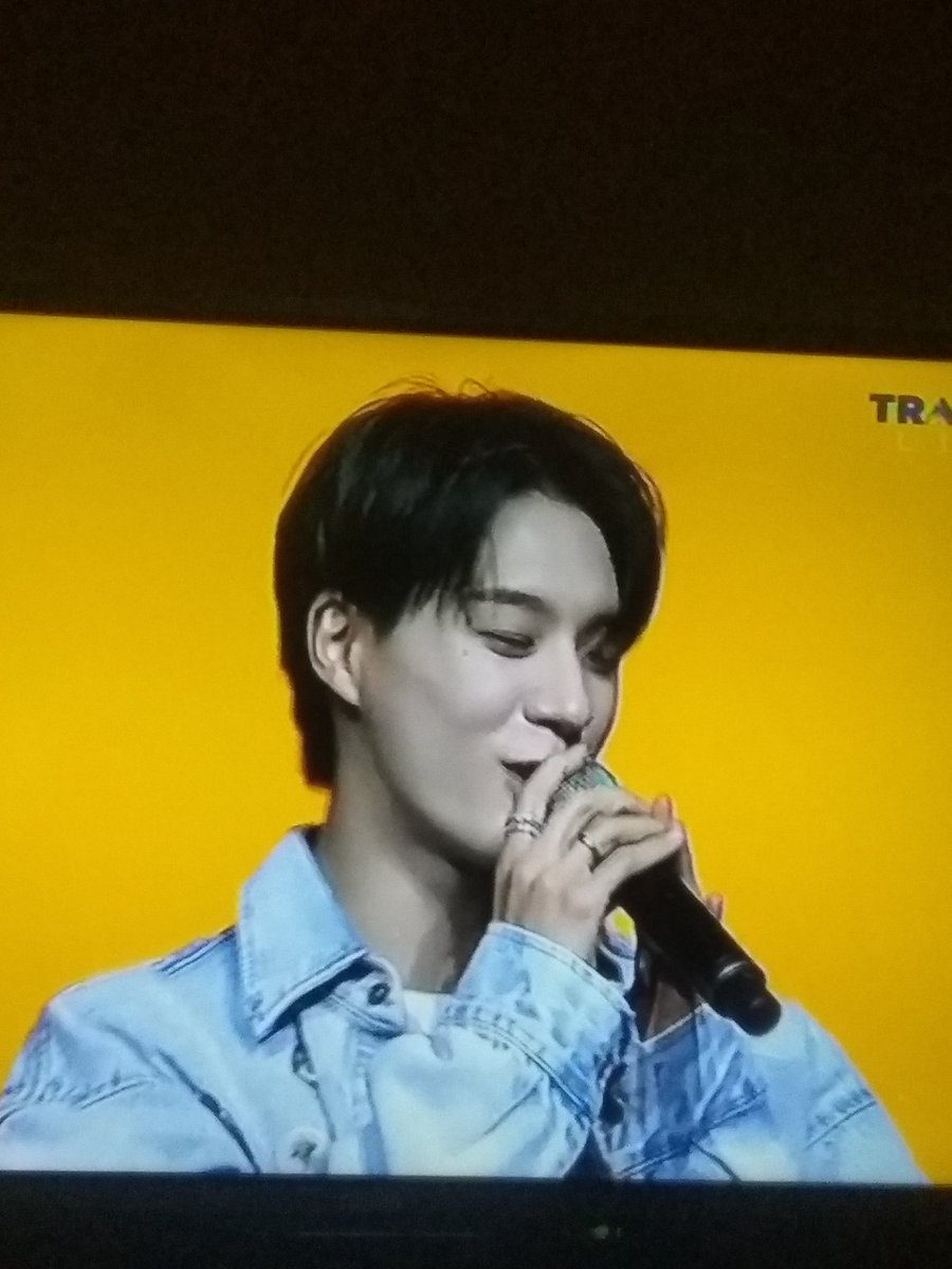 araanis0's tweet photo. hkgksjjsjskshksnsksjsksngntng bngt loh https://t.co/VqQnJTO01B
