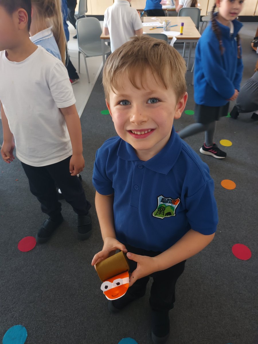 BilstonPrimary's tweet photo. P1 and P1/2 have been hard at work creating their puppet characters from our French story Lapin is Hungry this week.  They are excited to use them to retell the story next week and they even featured in some of our stop motion animations! #BilstonBairns  #EYCP_SCILT #1plus2 https://t.co/MgZskFn10K