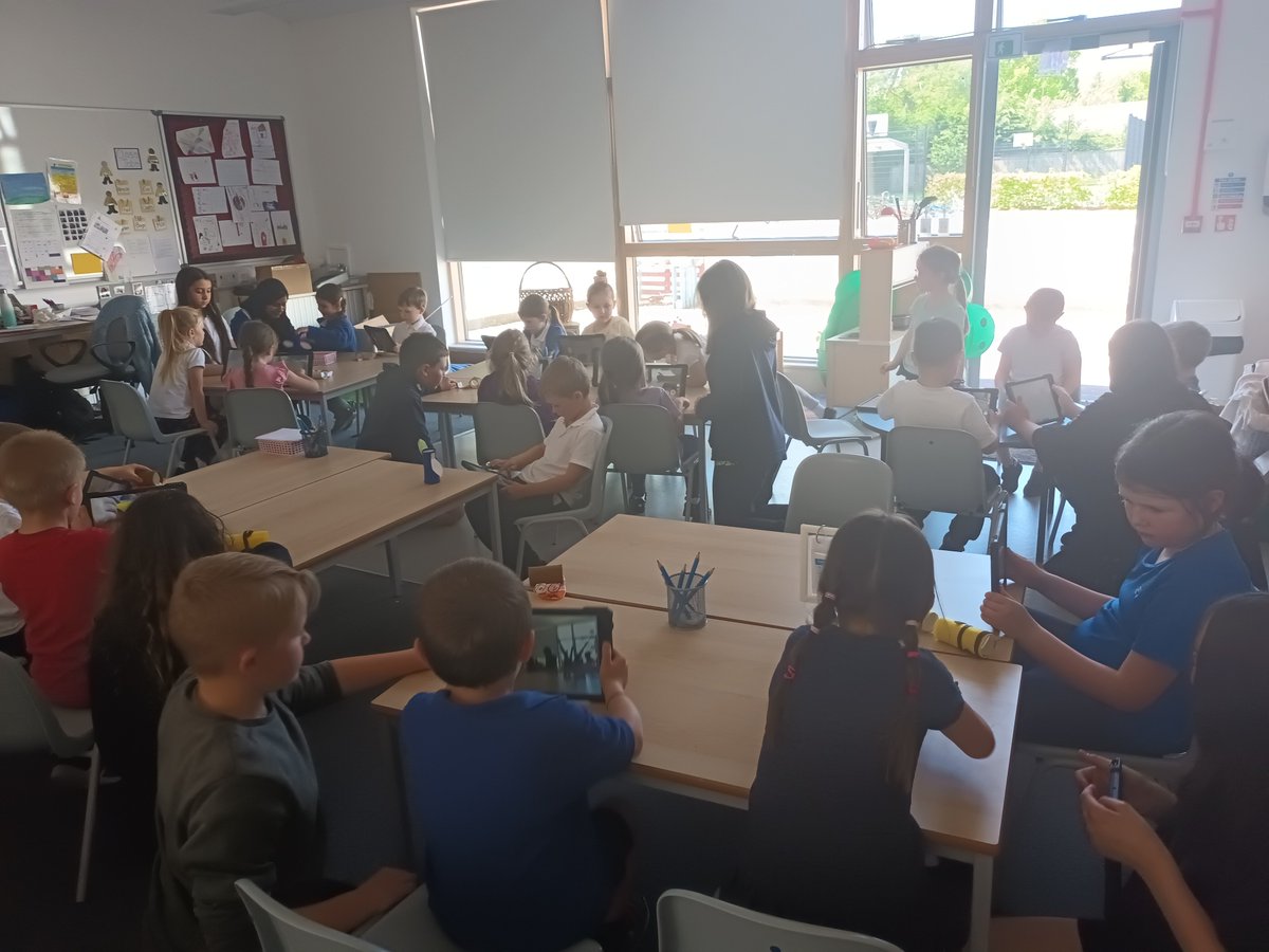 BilstonPrimary's tweet photo. P1 and P1/2 have been hard at work creating their puppet characters from our French story Lapin is Hungry this week.  They are excited to use them to retell the story next week and they even featured in some of our stop motion animations! #BilstonBairns  #EYCP_SCILT #1plus2 https://t.co/MgZskFn10K
