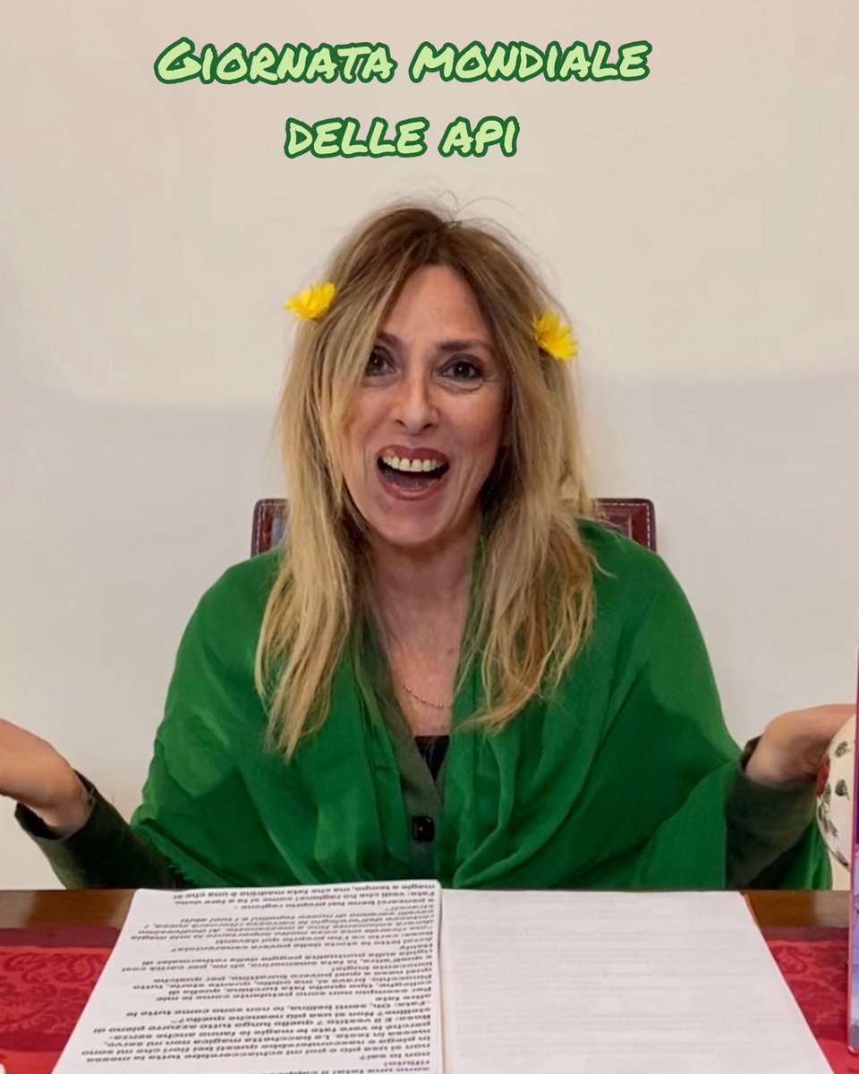 serramg_'s tweet photo. Le Api esseri meravigliosi capaci di fare ponte tra esseri umani e natura proteggiamo le nostre amiche api #nopesticidi #GiornataMondialedelleApi https://t.co/R5EF106cAi