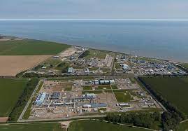 SITEK_UK's tweet photo. Did you know that around 30% of the UK's gas goes through the Bacton Gas Terminal? 

@SITEK_UK is proud to carry out CompEx Electrical operations &amp; maintenance at the terminal! 

#compex #electricalengineering #engineeering #gas #bacton https://t.co/0dMq9WioWz