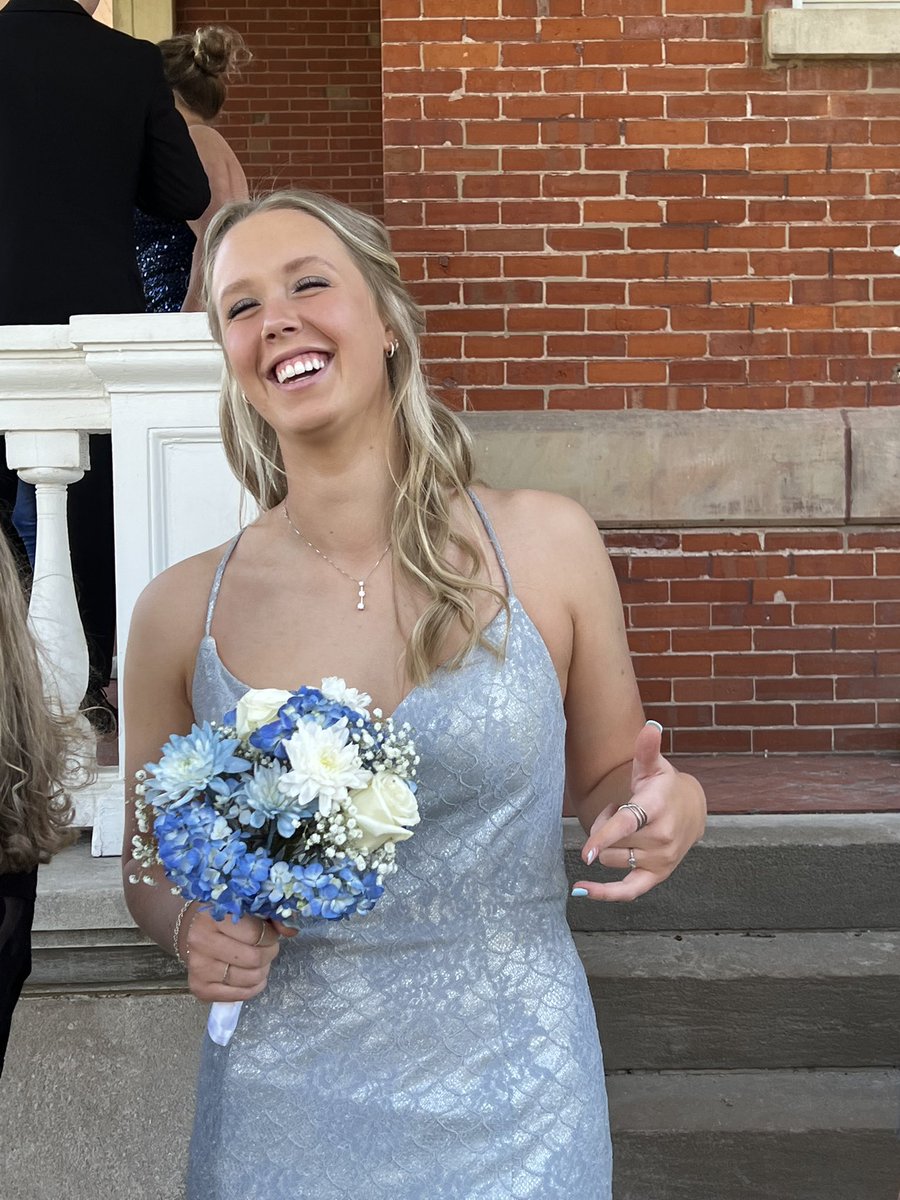 The Final Stop on the “Senior Game” Tour ended with 6 Year 💎 <a href="/emma_friedlund/">Emma Friedlund</a> ! Teammate, Friend, Student, Player, Daughter, Sister and so much more.  What you see is what you get, honest, truthful, fabulous reality!
Congratulations EM
Always Your Coach!
#respect
#wascoproud