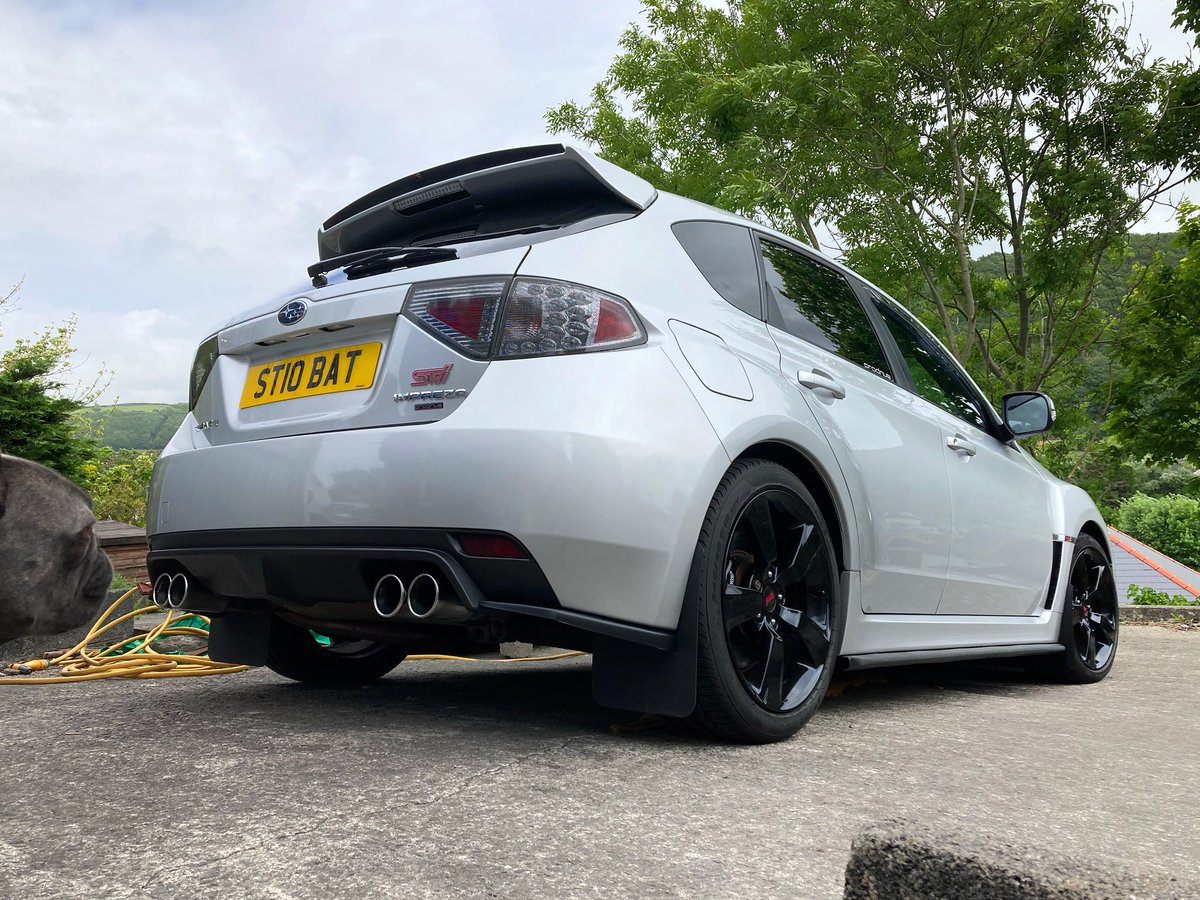 chalkychalk666's tweet photo. Castle Combe ready. See you tomorrow. #carshow #castlecombe #castlecombecircuit #castlecombesummeraction 😈 #subaru #impreza #sti #prodrive #brembo #boxster #typeuk #subaruimpreza #stinkeye #hatchbacksti #subaruimprezahatchback #ppp #stinkeyesti #scooby #scoobydoo #subarulife https://t.co/gaSr4GJjHN