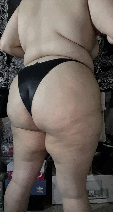 2 pic. Spank me please 😩 #nsfw #nsfwtwtﾟ https://t.co/1hVXWEboHu