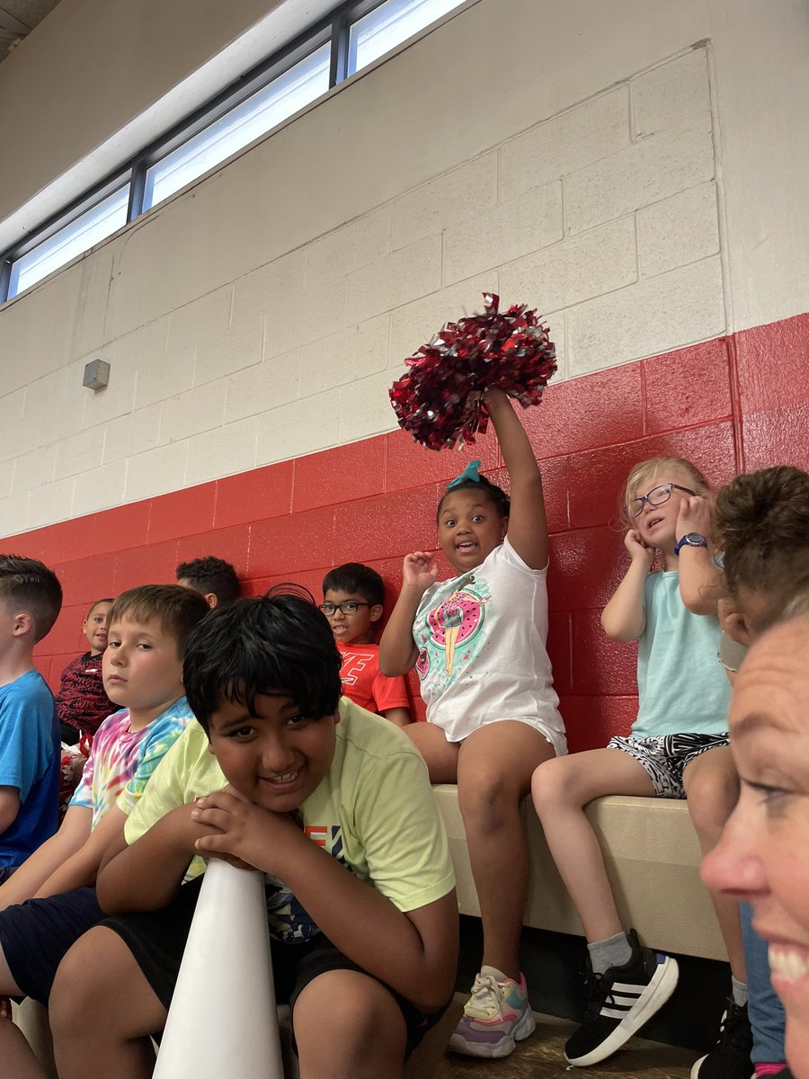 Laura L'Huillier Frazier tweet media