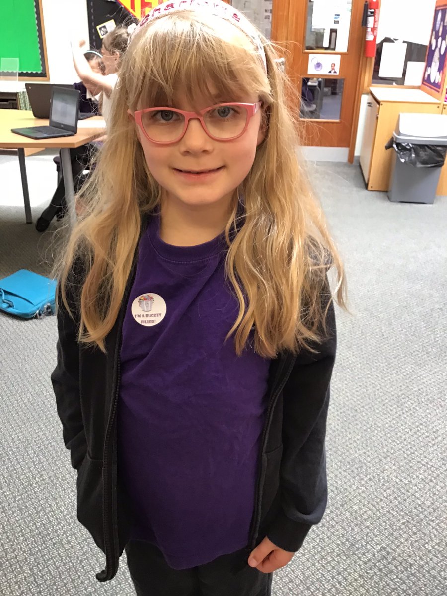 OPA_LL's tweet photo. Spreading smiles throughout school. Well done everyone for being spotted spreading happiness. #spreadinghappiness #smilesformiles #OPAWellbeing https://t.co/TktLJLcOtz