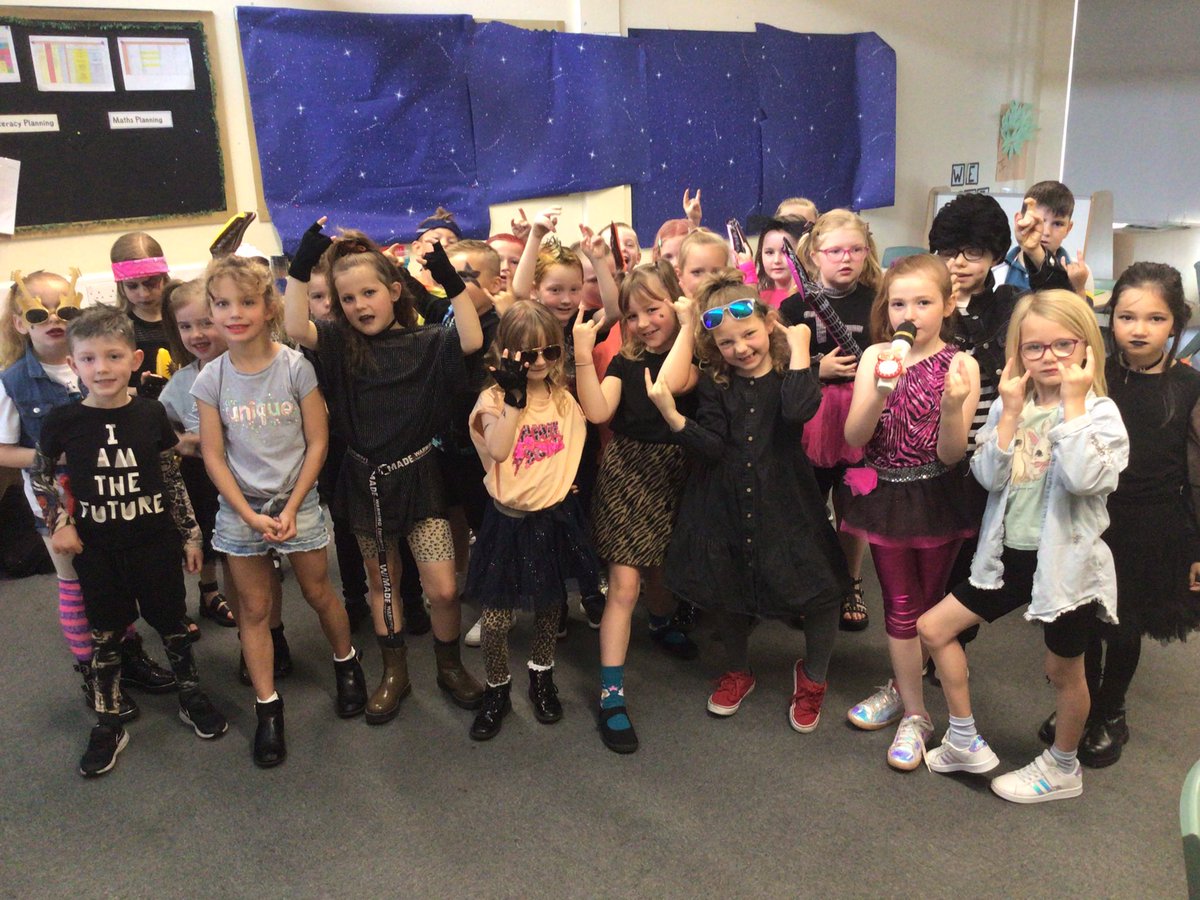 WGPS_2026's tweet photo. Weβve had such a busy day in Year 2 and itβs not over yet! Weβve got some determined Sloths and Flamingos who have stayed behind after school to earn as many points as possible! #goteam #ttrockstars #HCATRocks https://t.co/wRYZPxD6LP