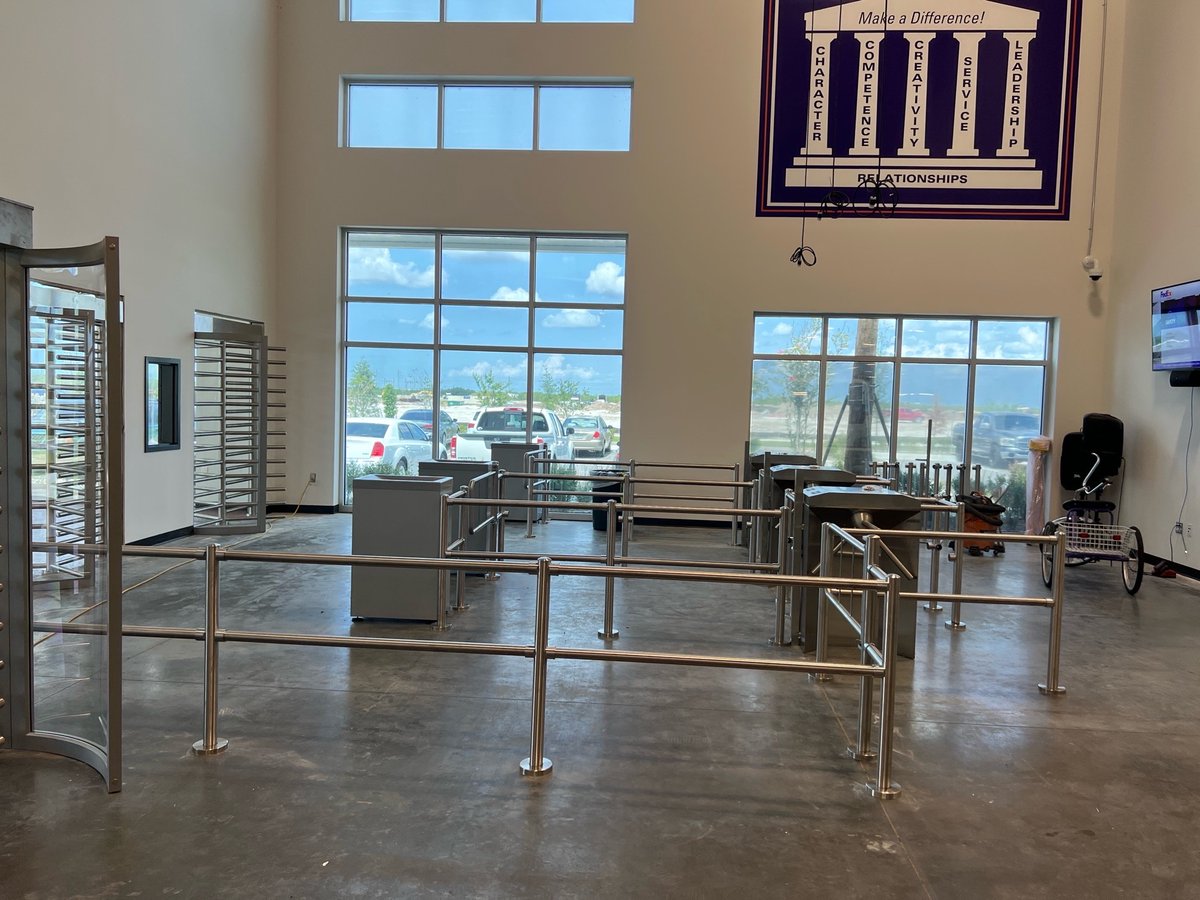 LTGCarlsonFence's tweet photo. LTG Carlson Fence keeps your property secure. 💪 Check out these security turnstiles for FedEx at Legacy Park in Port St Lucie. 

Find out more: https://t.co/3vsxIHF6W6

#florida #floridafence #commercialfencing #fencing #FenceContractor #Security #FedEx #turnstiles #gate #secure https://t.co/GoxTOE0Mlq