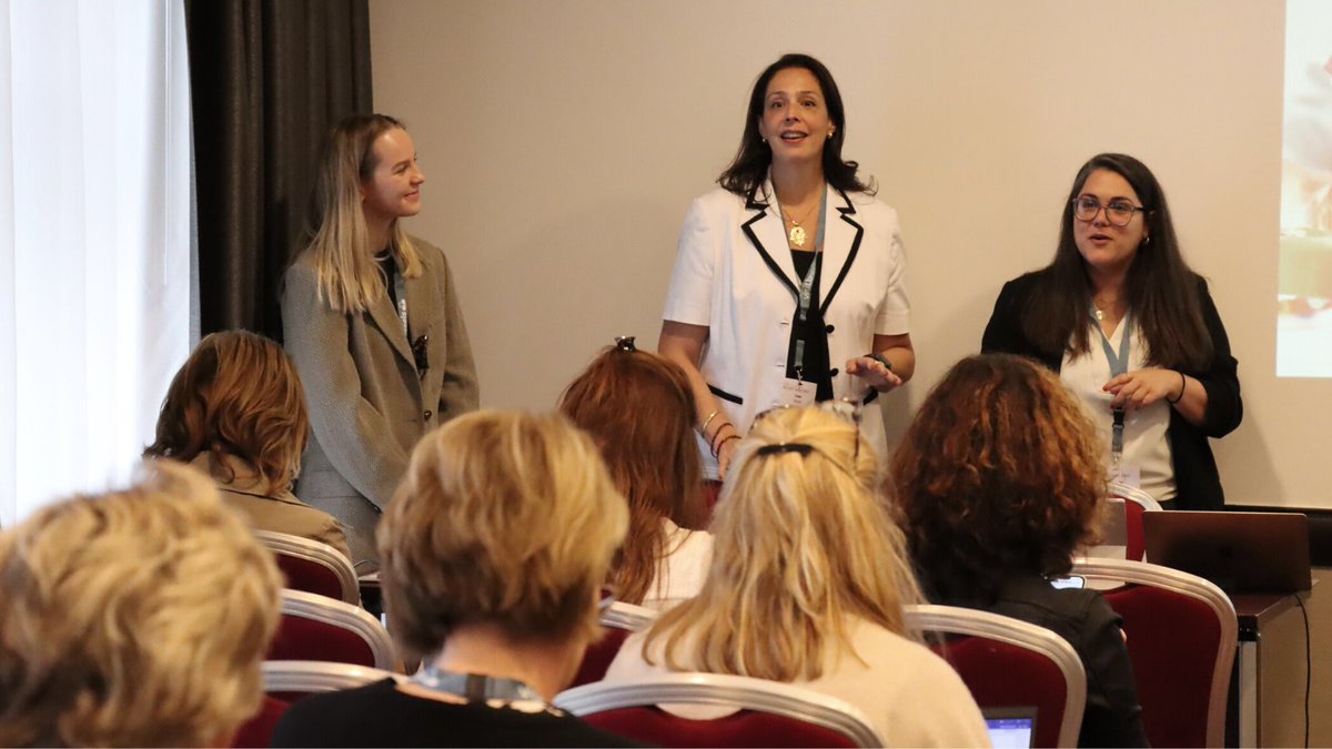 SECNewgateEU's tweet photo. Our stellar consultants @FerielS, @katarina_oja &amp; @vanessaterrier are at @UIA_org with representative of #EU associations 🇪🇺 to share meaningful insights on the latest social media trends📲 #TalkingDigital https://t.co/OfwEYsDqpr