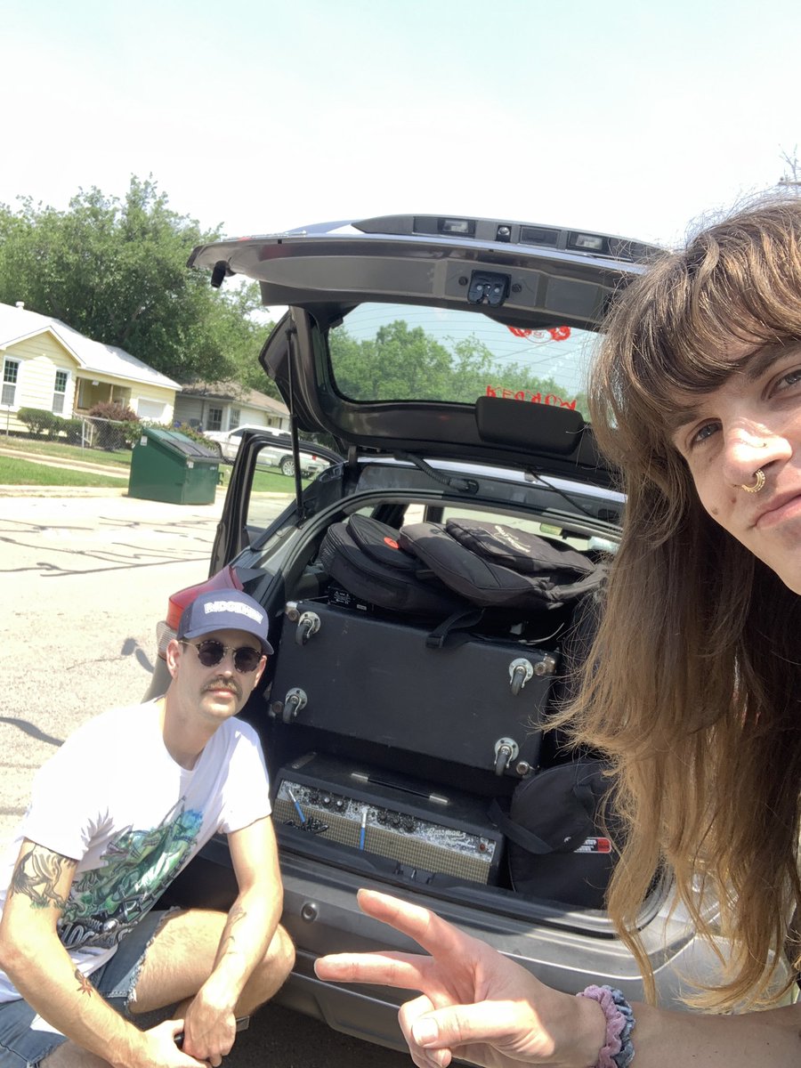 recordsettertx's tweet photo. heading to austin https://t.co/VofUkcHJAK