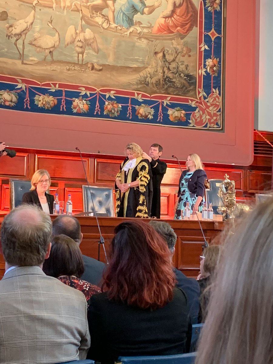 PlymouthGroup's tweet photo. Today I had the privilege to attend the election of the new Plymouth Lord Mayor. I met some wonderful people and look forwards to future community engagements #amazingpeople #plymouthoceancity #activecollaboration https://t.co/j0GnteYKor