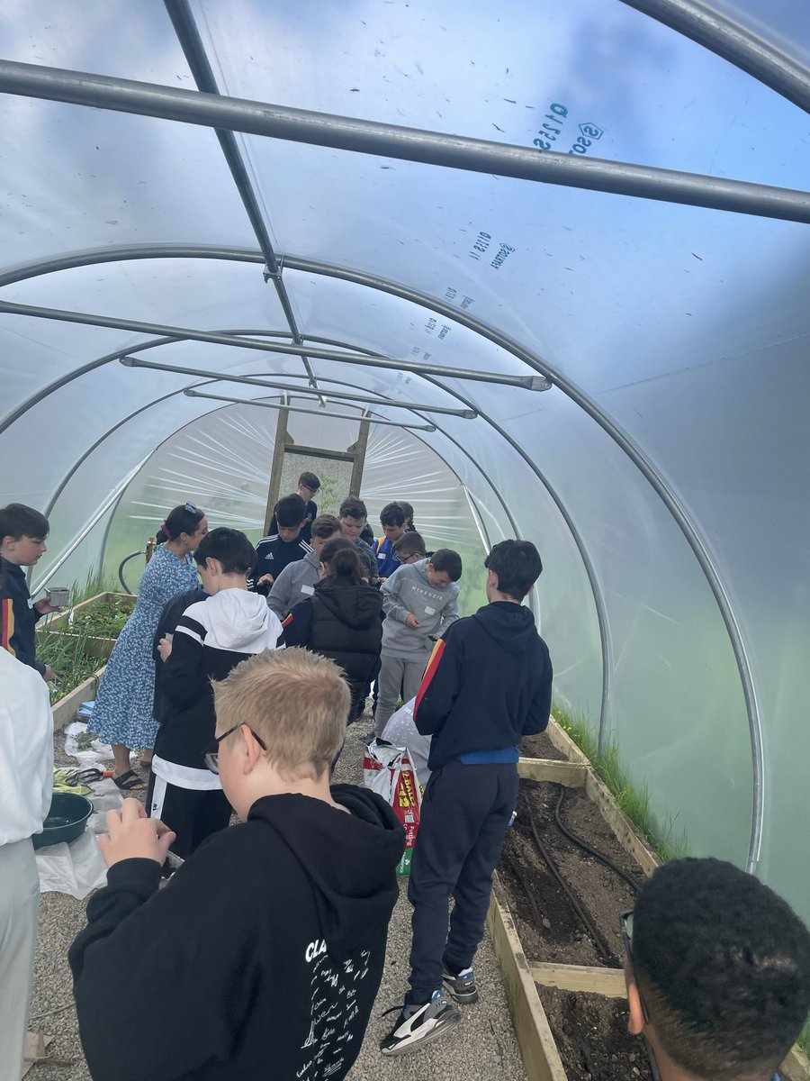 We were delighted to welcome some of our incoming 1st years to Old Bawn this morning. A huge thanks to our amazing mentors who helped organise a great day of activities. Also a big thanks to Aryzta bakeries who provided the tasty treats.