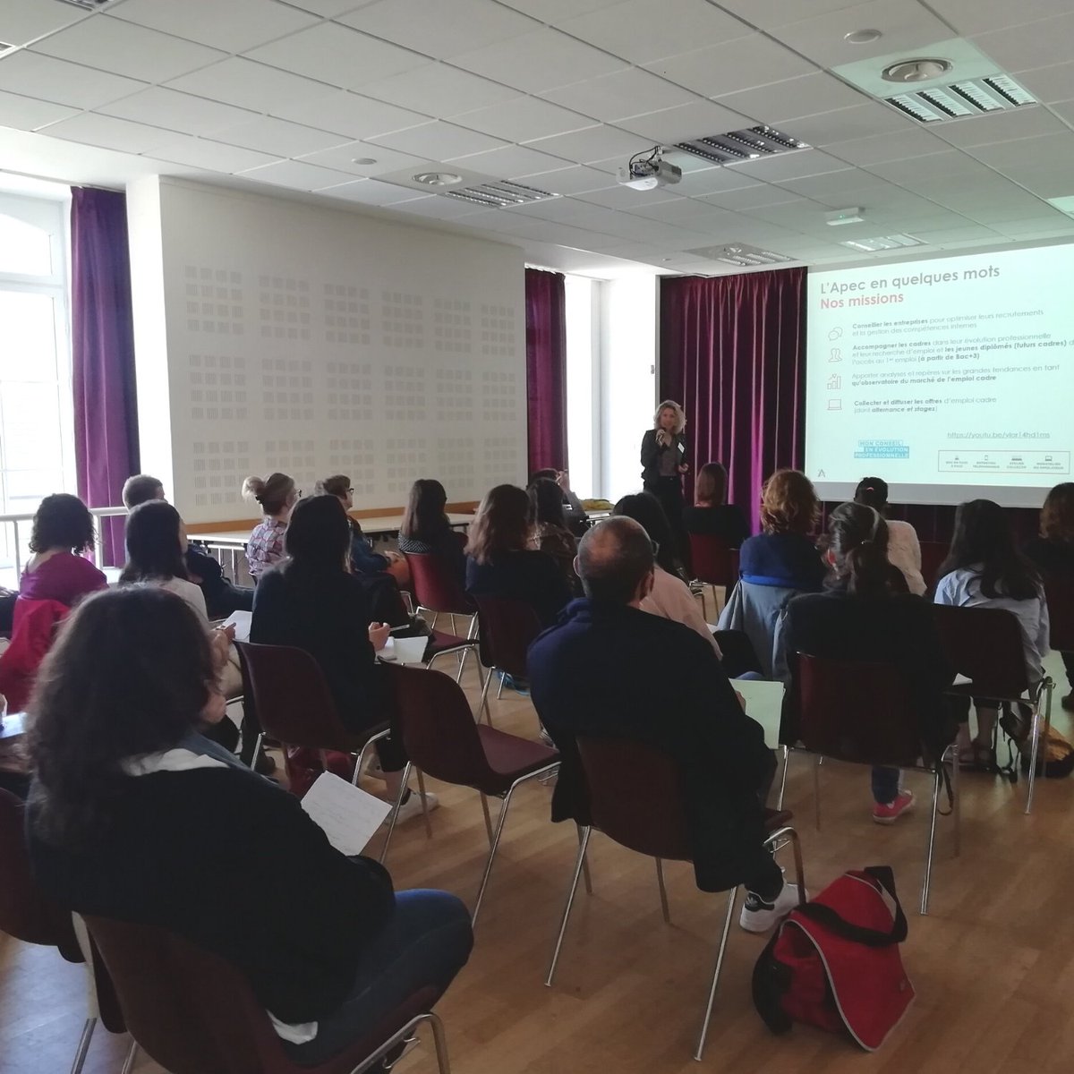 [Évènement] Hier, l'<a href="/ApecBretagne/">Apec Bretagne</a> était présente au #jobcoaching organisé à <a href="/VilleRoscoff/">Ville de Roscoff</a>.
✅ L'occasion de leur faire découvrir les outils et dispositifs pouvant les accompagner dans leurs démarches
🙏 Merci à <a href="/bl_valley/">Blue Valley®</a>,pour l'accueil et l'organisation de cette journée.
<a href="/Apecfr/">Apec.fr</a>