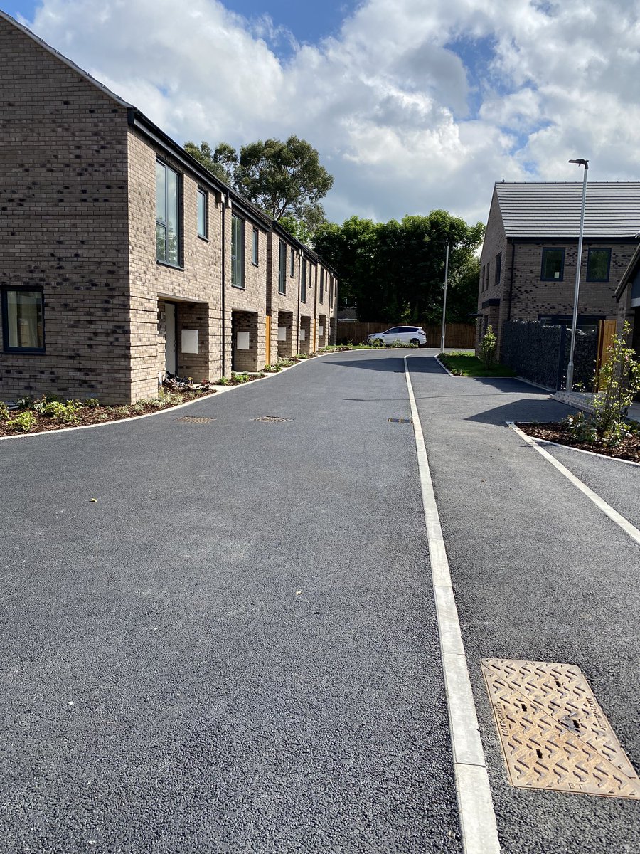 eha_ianm's tweet photo. When an affordable home has never been more important, a sneak preview of 20 new Estuary homes (inc social and affordable rents + shared ownership) in the City of Southend on Sea.  Thank you Dove Jeffrey and Estuary colleagues for making this happen.  #oneestuary #socialhousing https://t.co/FoXnRksBdp