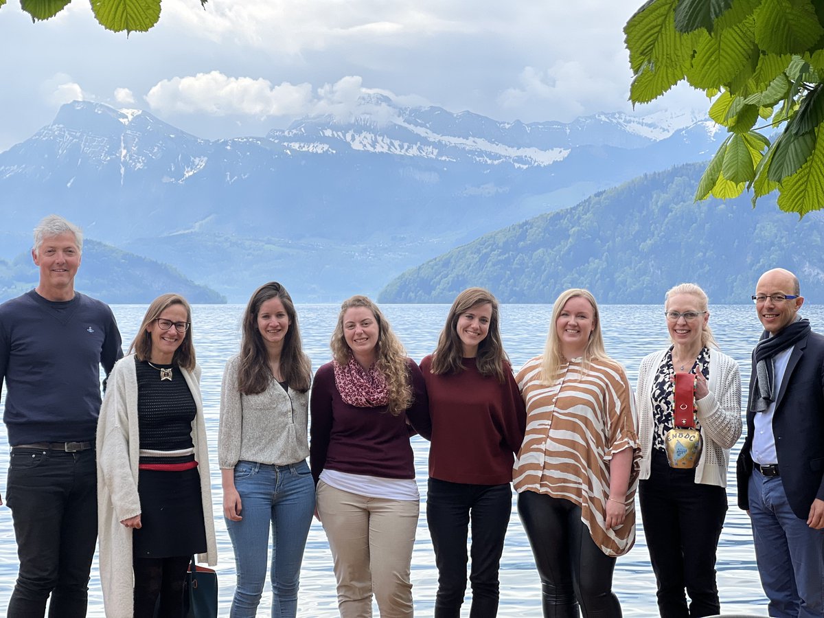 With a bit of delay: Kudos to the winners of the 2022 
@ENBDC meeting poster prizes:
Vera Van der Noord (Leiden University)
Lisa Hess (Albert-Ludwigs-University Freiburg)
Claudia Carabana (Institut Curie)