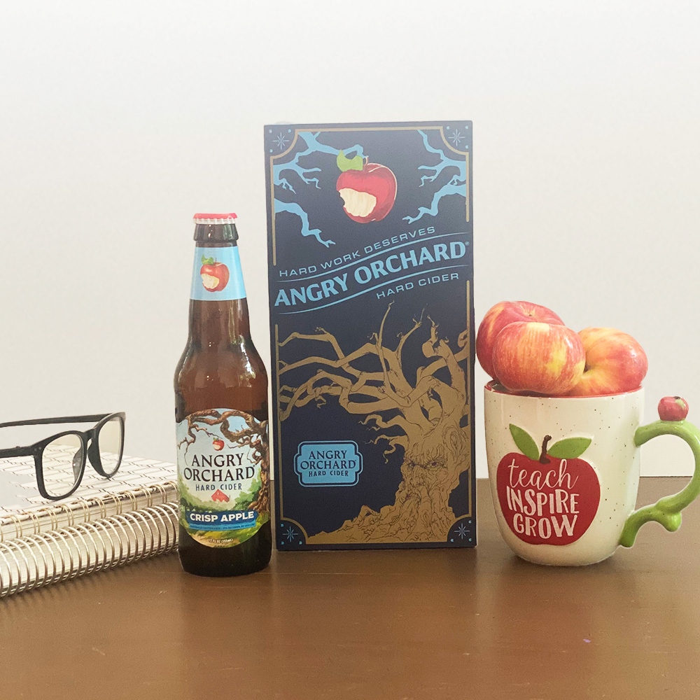Nipyata's tweet photo. 🍻GIVEAWAY🍻 We are giving away 1 of our 
@angryorchard Drinkable Teacher Appreciation Cards to 5 lucky winners! To enter this giveaway: Follow us on Twitter, retweet this post, and tag a bestie in the comments. Giveaway ends on 5/23 at midnight, US only, must be 21+ to enter⁠🍎 https://t.co/5a6BDiHtAH
