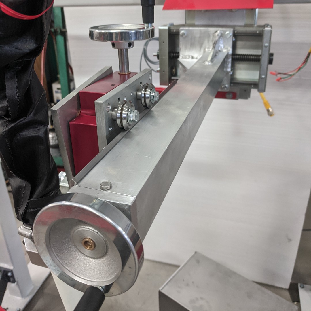 BWCnews's tweet image. #Welding applications bring some special challenges including extreme heat, #multiaxis, and automation. This welding application utilizes the BW #DualVee wheel in multiple areas and is a multi-axis solution.