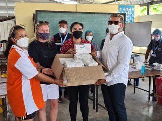 StenningShaun's tweet image. Shaun Stenning and Living Waters Phuket team fully supports educational requirements to help children return to school, and helps support opportunities for children to gain an education no matter what their situation is. 

#shaunstenning #backtoschoolprogram #atk #banyaliteracy