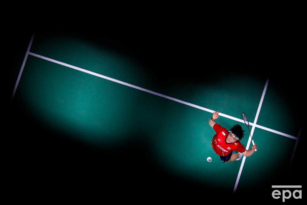 epa_sport's tweet photo. He Bing Jiao of China in action during a Womenβs Singles quarter final match against Tai Tzu Ying of Taipei at the Thailand Open 2022 Badminton tournament in Nonthaburi, Thailand.
π· epa / Diego Azubel
#epaphotos #epaimages #badminton #ThaiOpen #HeBingJiao https://t.co/XFC9fY4JuL