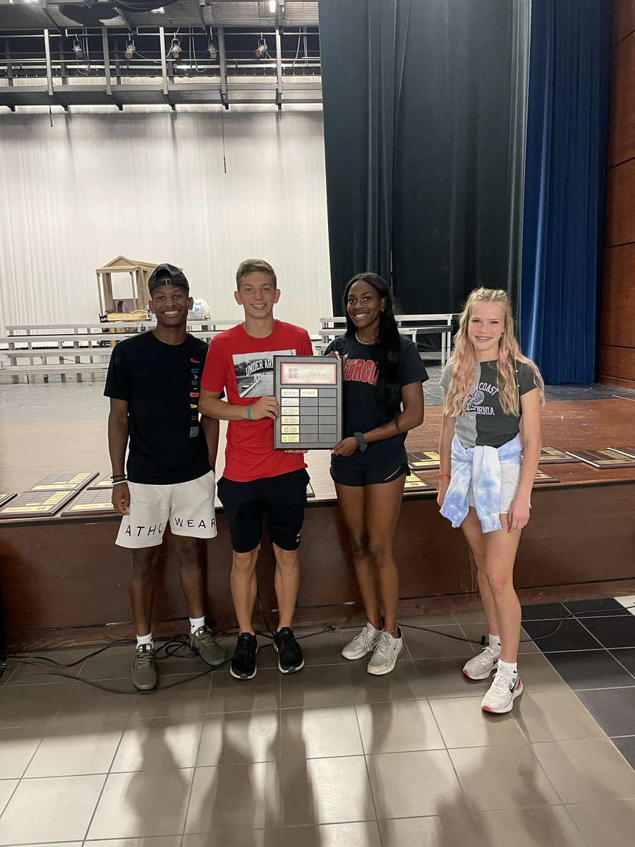Congrats to <a href="/StetsonSarratt/">Stetson Sarratt</a> and <a href="/leah_and4/">Leah</a>  on winning Heritage Track and Field MVP!!  
Big shout out to <a href="/evanna_jacobsen/">Evanna Jacobsen</a> and <a href="/MorganJ24992208/">hollywoodmcj💕</a> on winning the FIGHTING HEART award!! 
#JagSpeed 
<a href="/MISD_Athletics/">Midlothian ISD Athletics</a> <a href="/MidloHeritage/">Heritage HS</a> @KBECSports <a href="/SportsDownhome/">Downhome Sports</a>