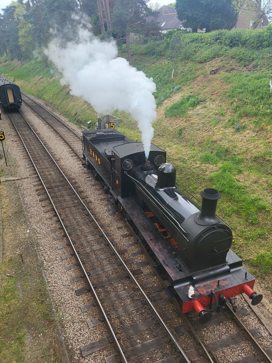 Groombridge Village tweet media