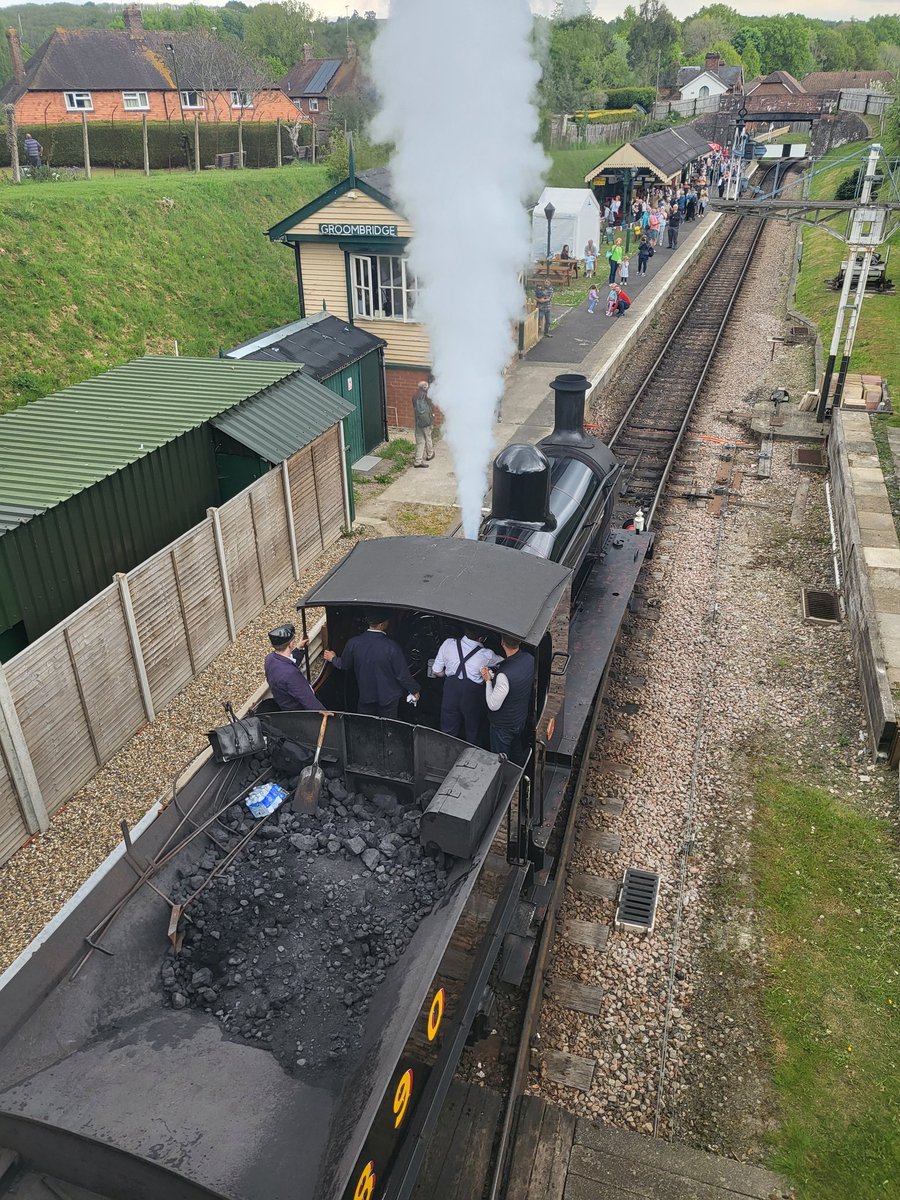 Groombridge Village tweet media