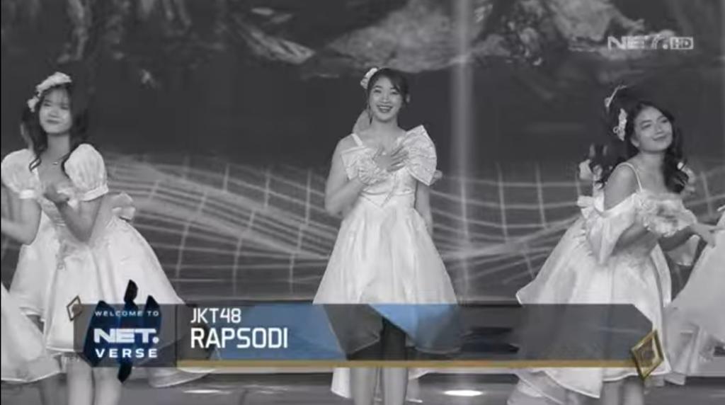 jkt48ngidoll's tweet photo. JKT48 RAPSODI #NETVERS #WelcomeToNETVERSE https://t.co/2RjLAcQKUE